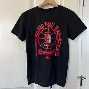 Portland Trail Blazers black short sleeve shirt size small mens M375